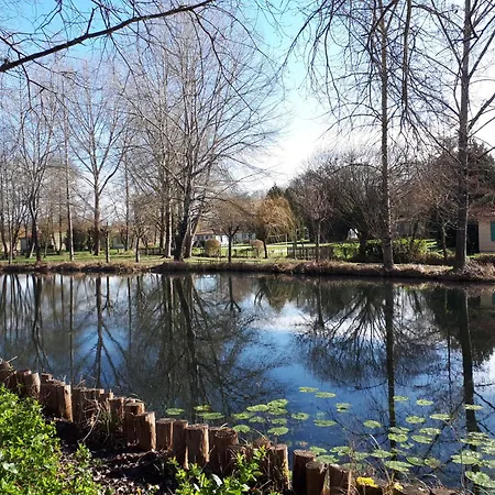 Сasa de vacaciones Village Le Pontaroux Gardes-le-Pontaroux