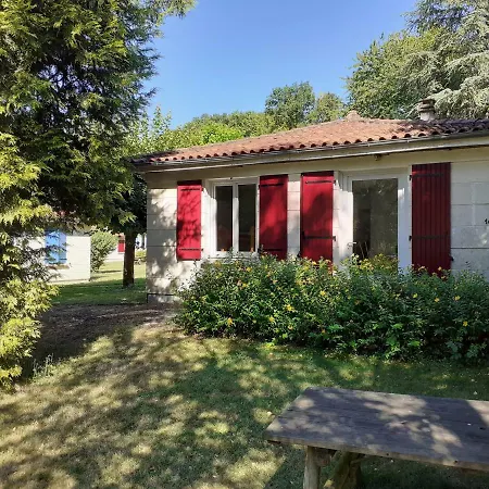 Village Le Pontaroux Сasa de vacaciones